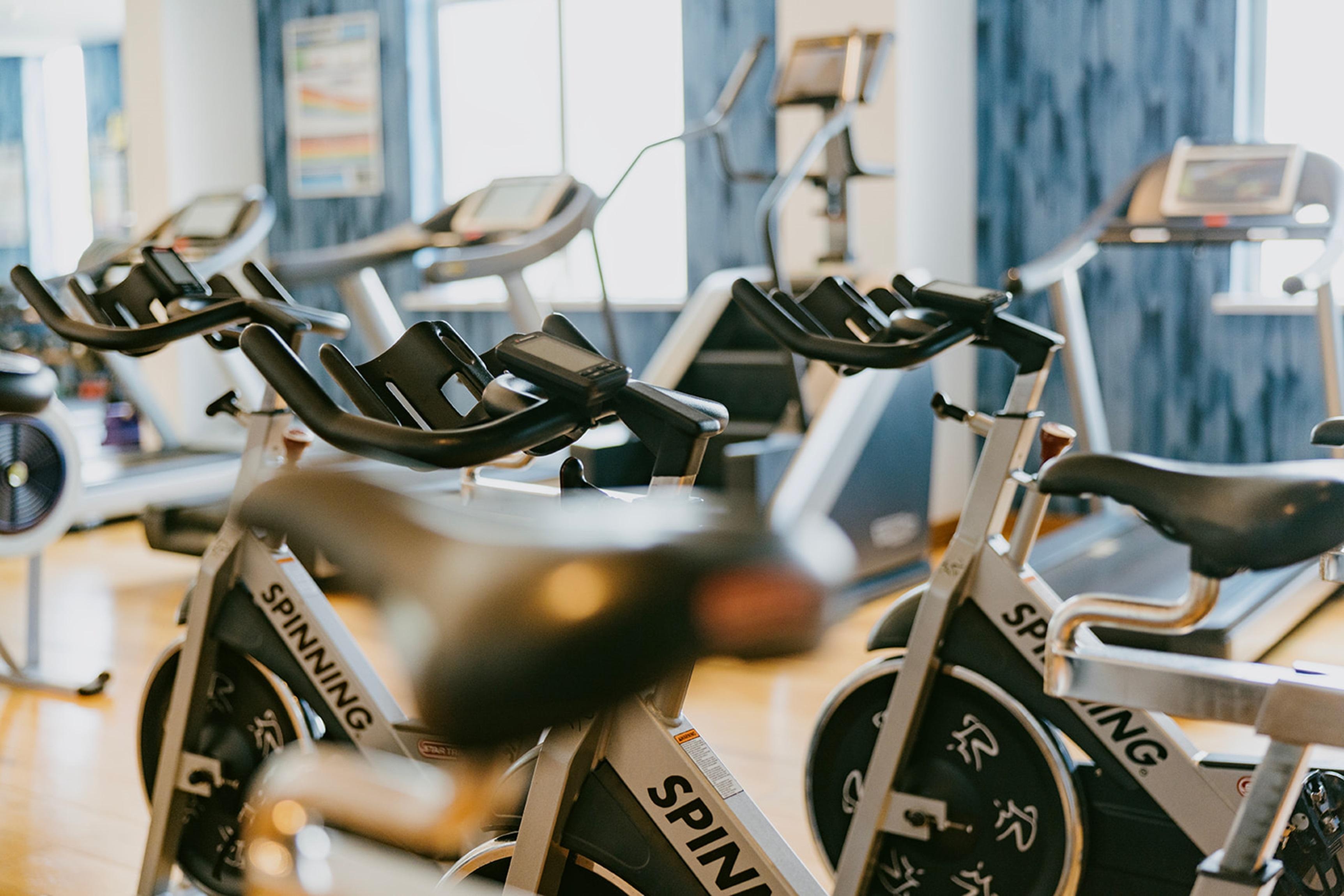 Slieve Donard Hotel Newcastle  Exterior photo Indoor cycling bikes