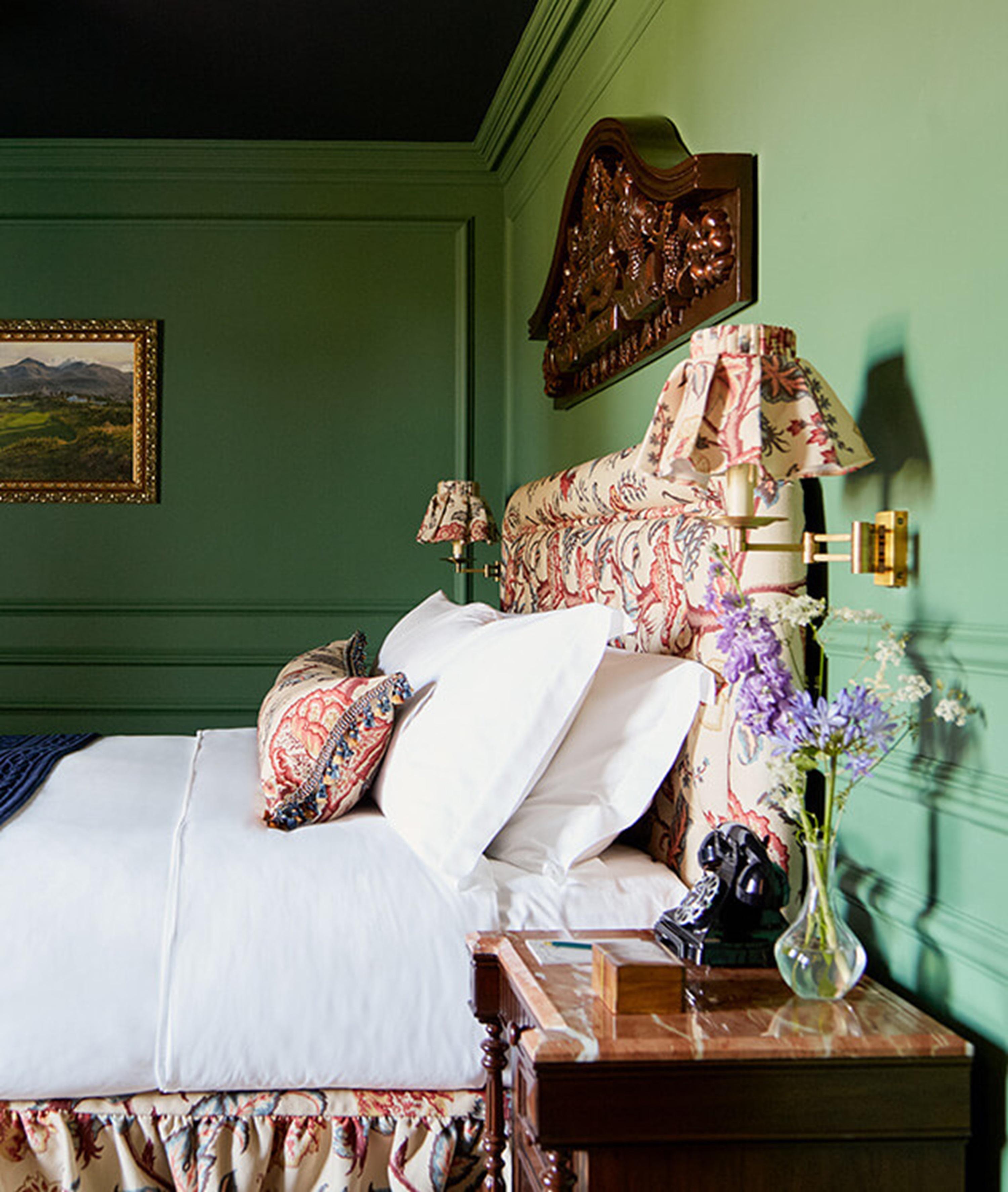 Slieve Donard Hotel Newcastle  Exterior photo A bedroom at the hotel