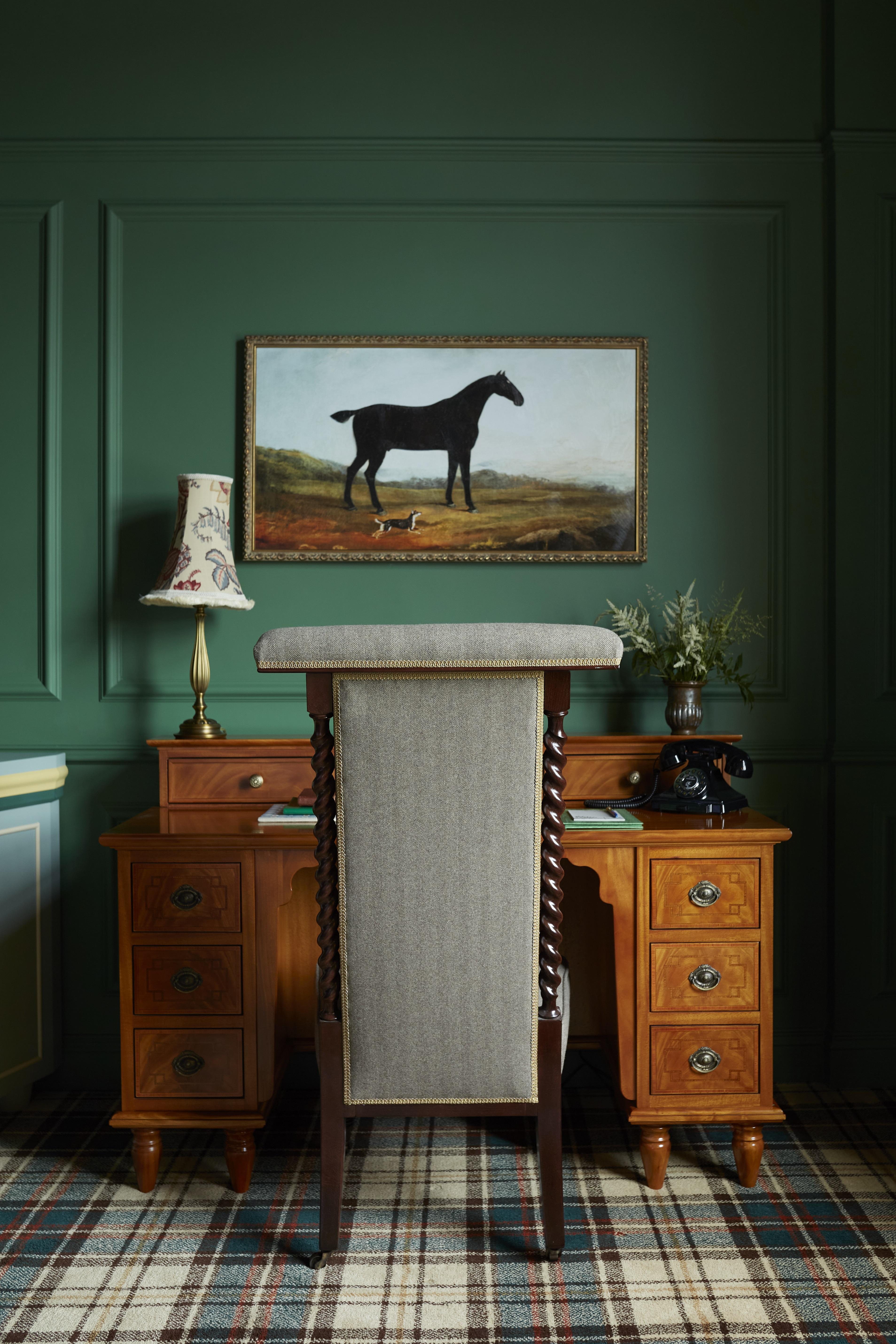 Slieve Donard Hotel Newcastle  Exterior photo A traditional English telephone table