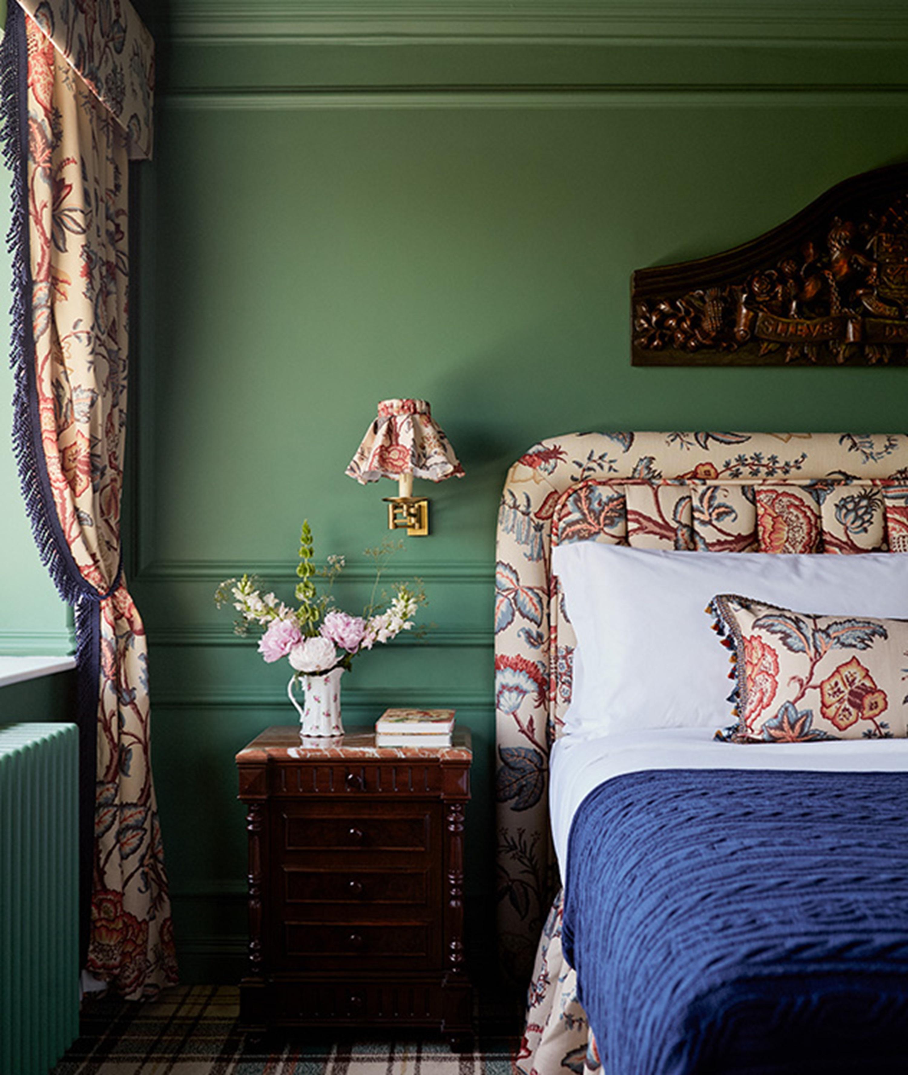 Slieve Donard Hotel Newcastle  Exterior photo A bedroom at the hotel